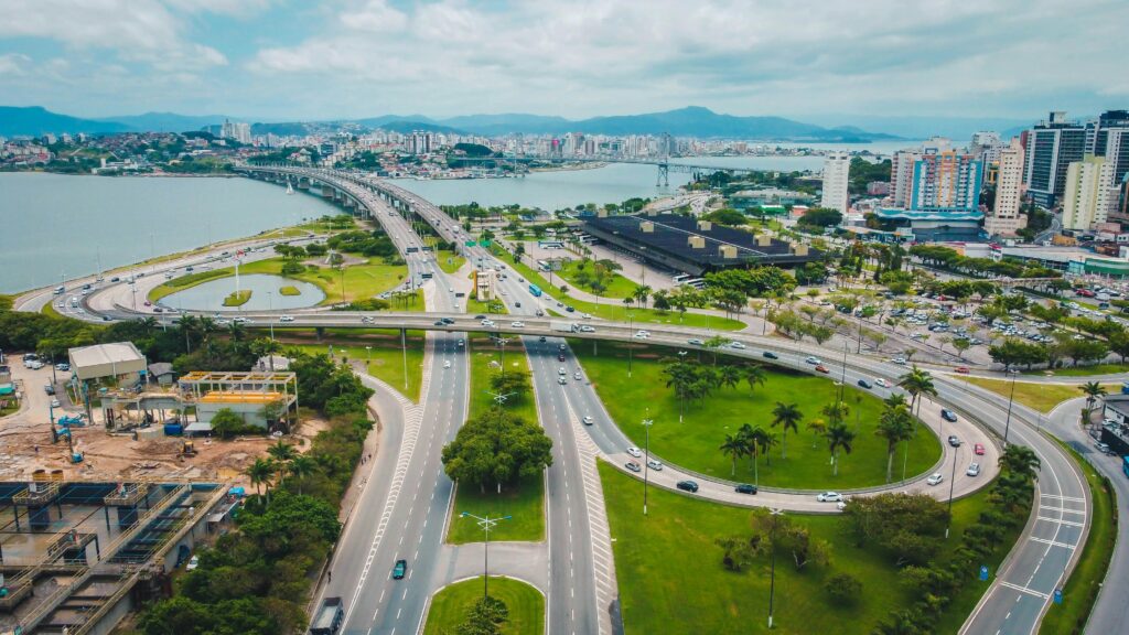 qual-a-media-salarial-para-viver-em-floripa